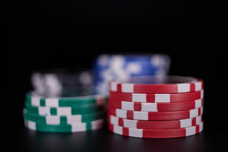 Live tile arrangement Live dealer arranging domino tiles during Domino QQ round on ini188 login